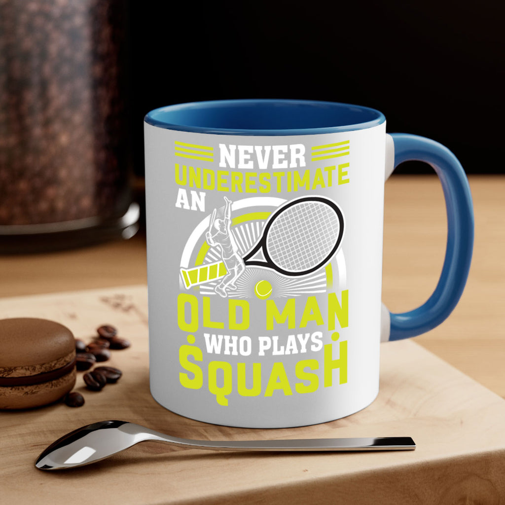 never underestimate a squash player 574#- tennis-Mug / Coffee Cup